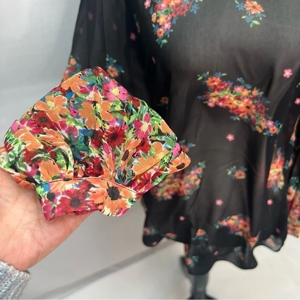 cabi Blooming Blouse Style 3594 Black Floral Size XS - Picture 8 of 12